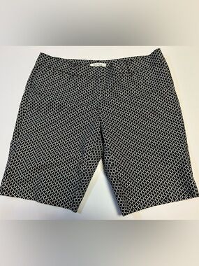 White House Black Market Black and White Geometric Chino Bermuda Shorts Size 12
